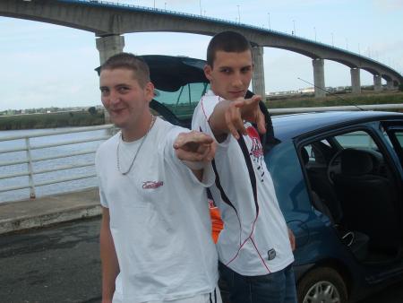 atention les mec pose lol